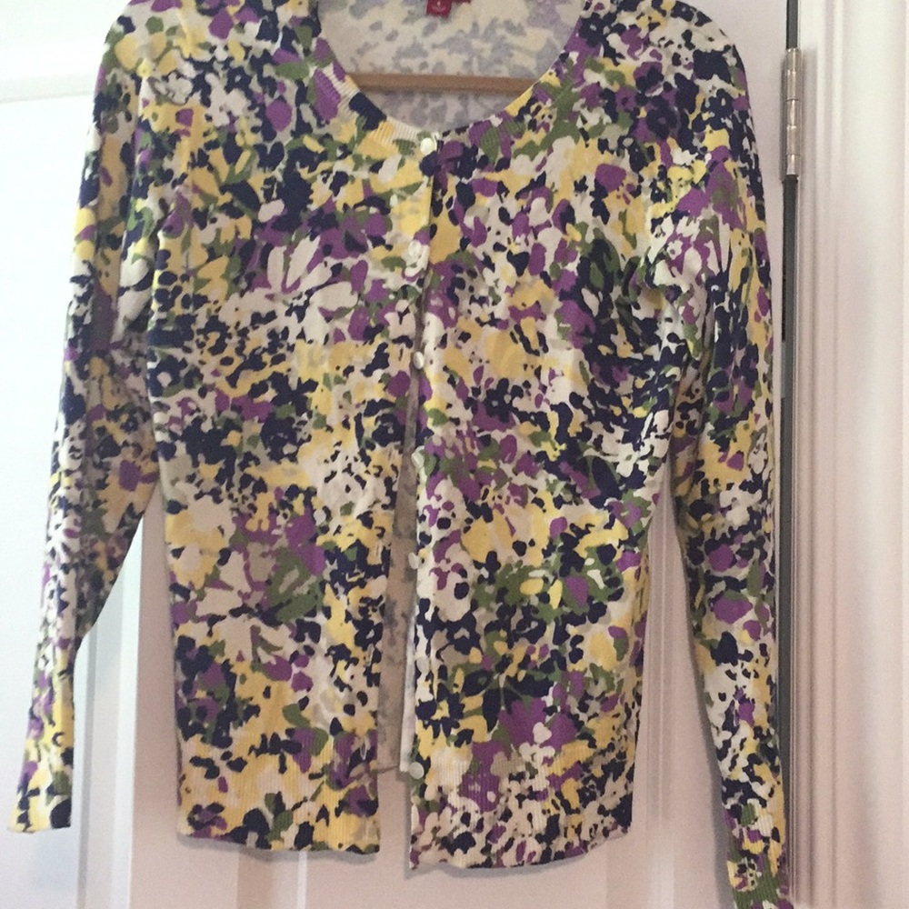 Pretty cardigan multi colored sweater